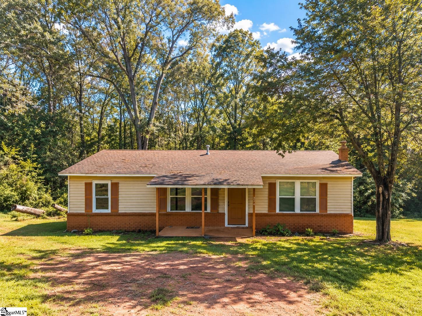 210 Washborn Avenue Pendleton, SC 29670 - Photo 1 of 9