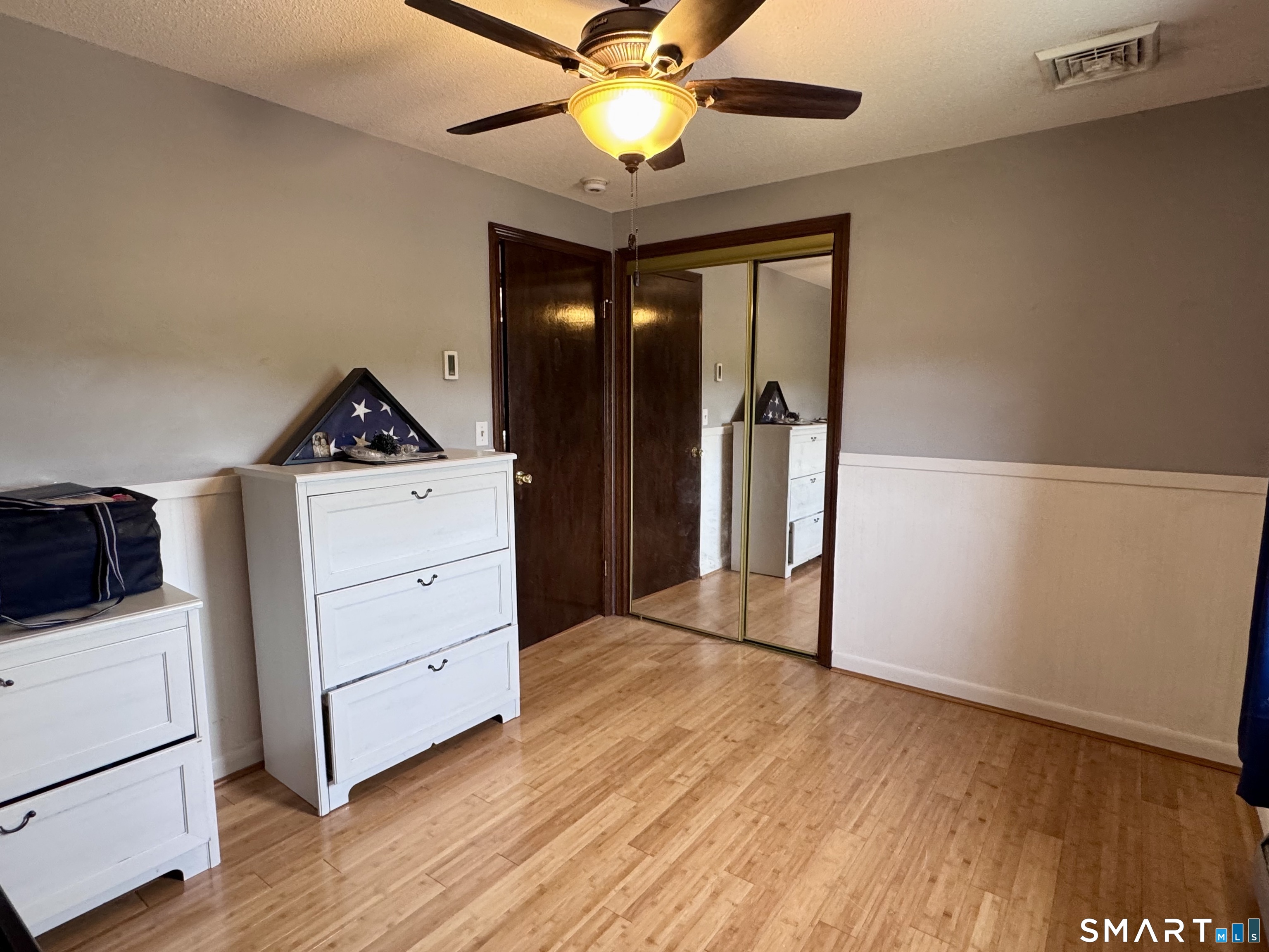24 Middle Road Enfield, CT 06082 - Photo 21 of 38