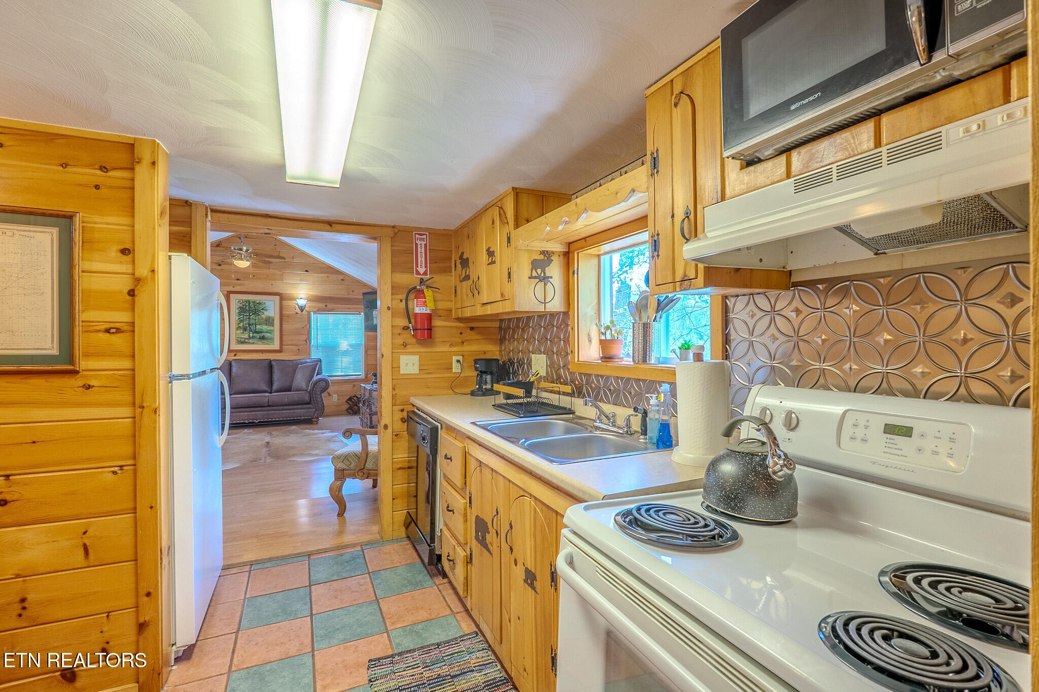 726 Ridge Road Gatlinburg, TN 37738 - Photo 21 of 42 Gallery Image 21