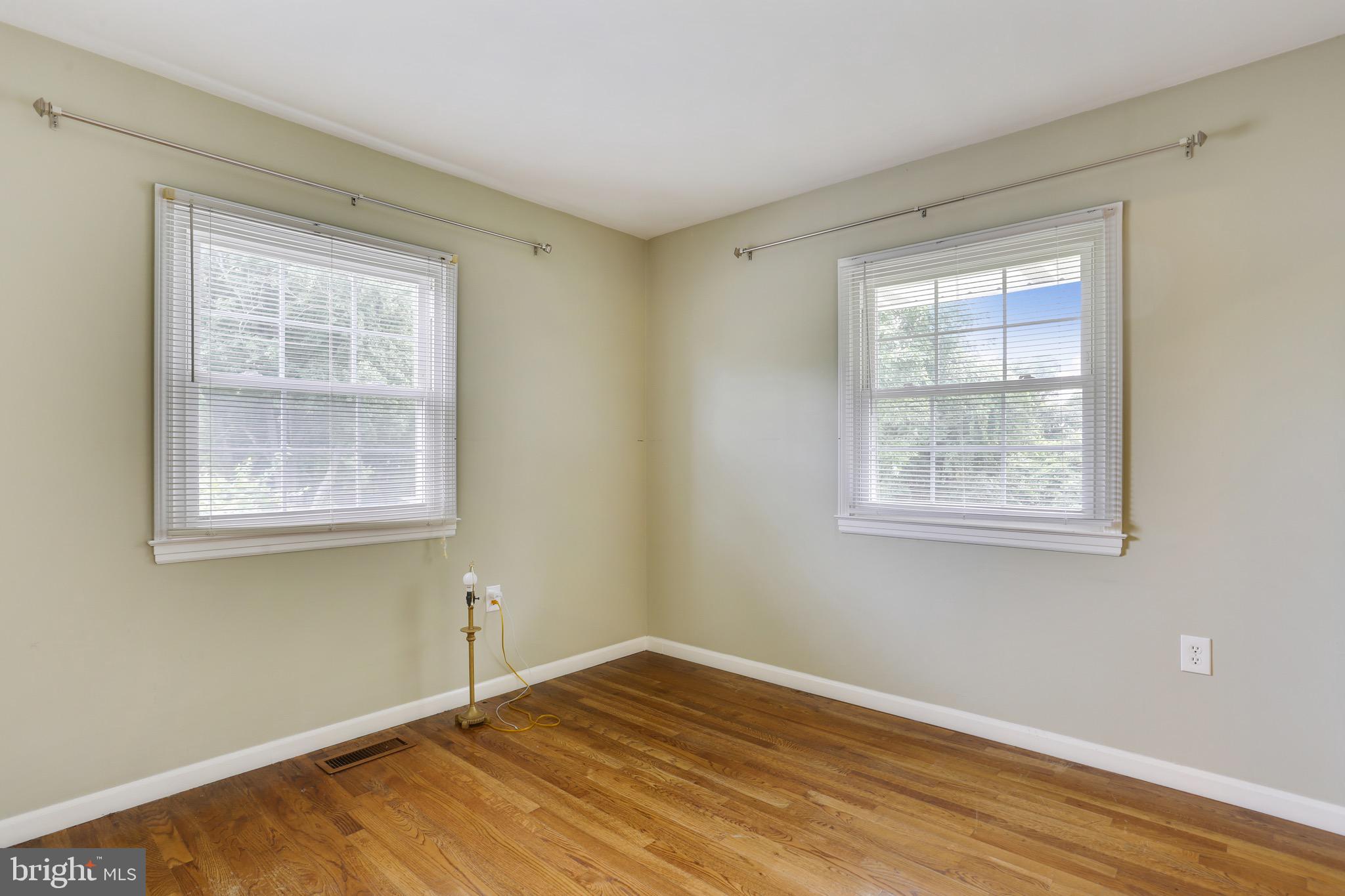 308 Williamsburg Road Sterling, VA 20164 - Photo 18 of 24