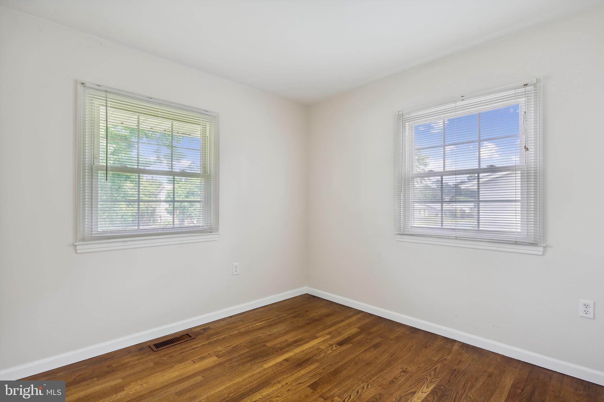 308 Williamsburg Road Sterling, VA 20164 - Photo 20 of 24