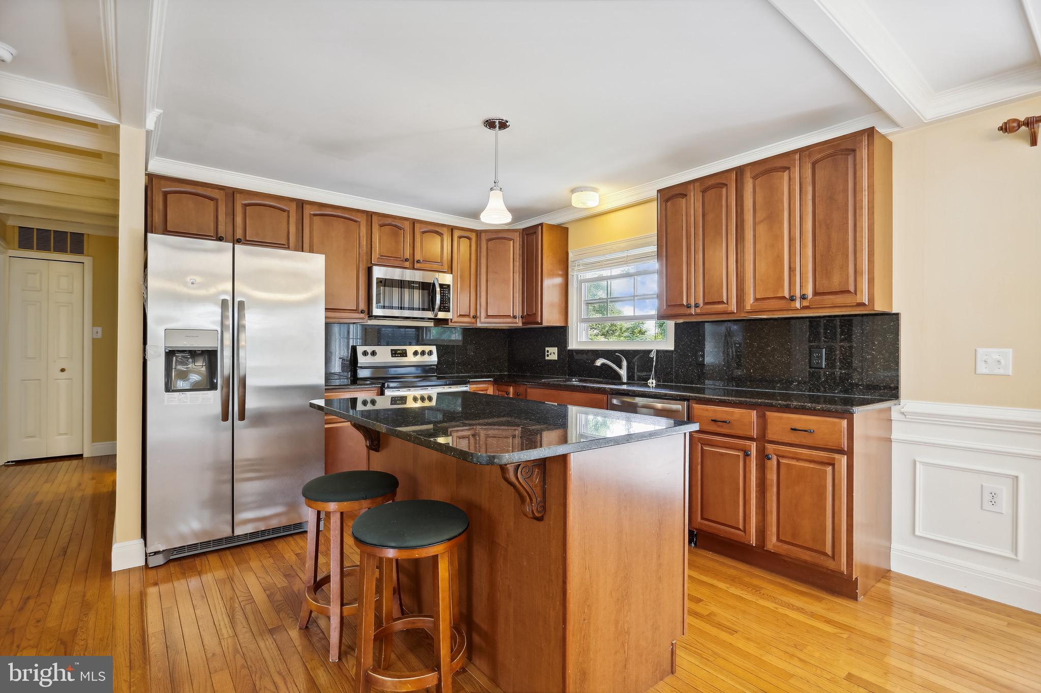 308 Williamsburg Road Sterling, VA 20164 - Photo 6 of 24