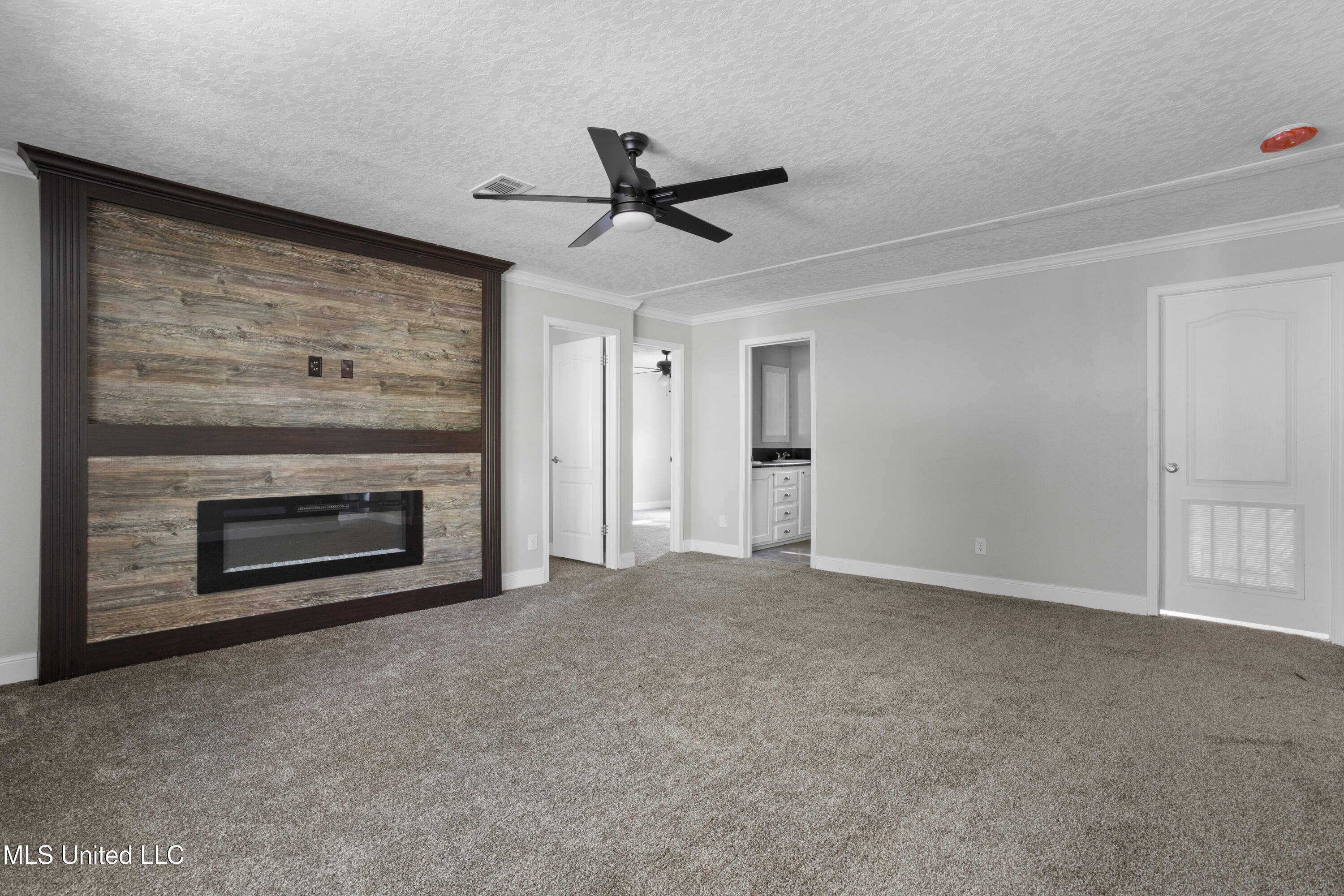 25481 Old Highway 49 Saucier, MS 39574 - Photo 6 of 36 living room