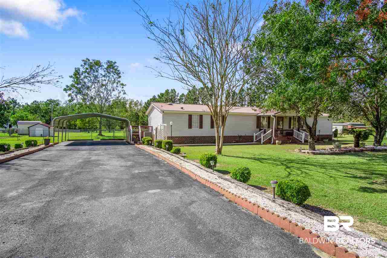 23587 Cumberland Road Robertsdale, AL 36567 - Photo 3 of 36