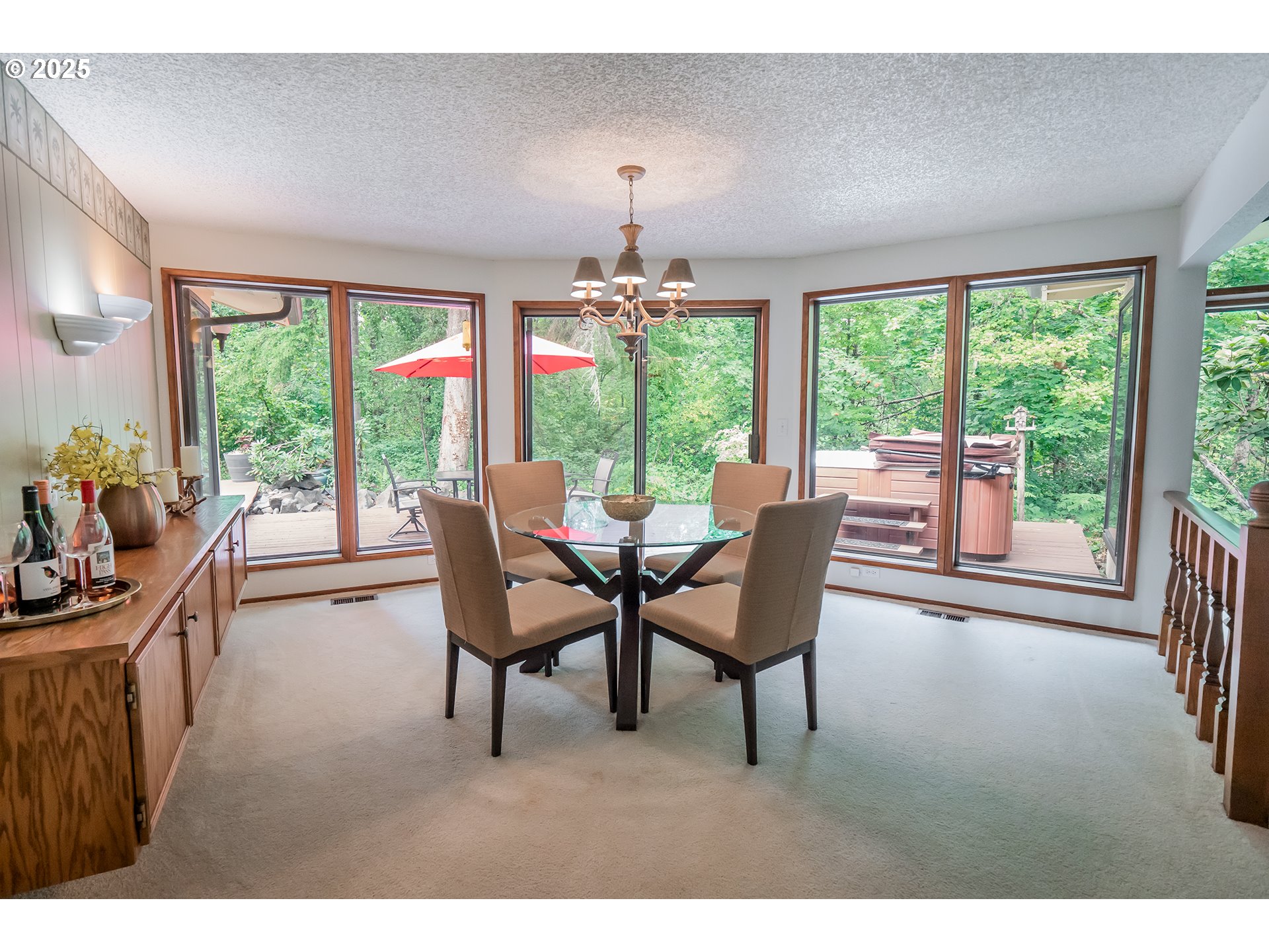 90402 Marcola Road Springfield, OR 97478 - Photo 13 of 46 Dining Room