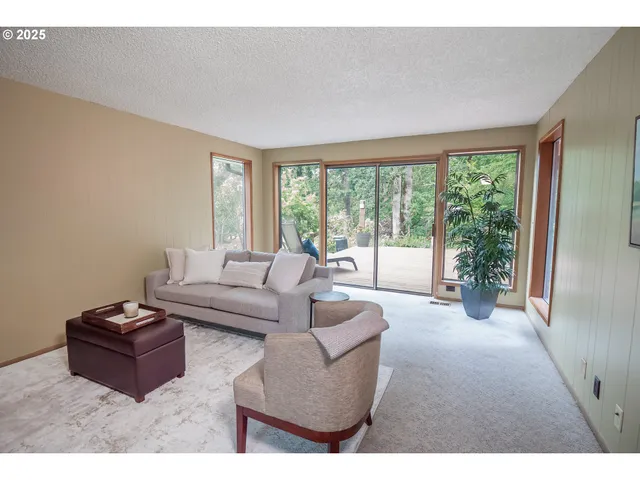 $749,000 | 90402 Marcola Road, Springfield, OR 97478