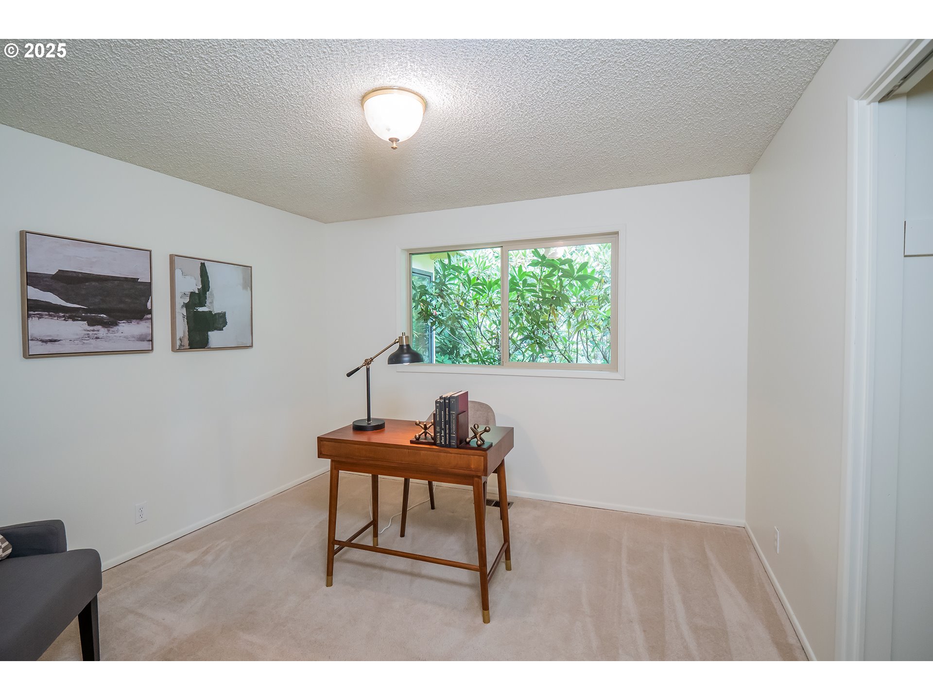 90402 Marcola Road Springfield, OR 97478 - Photo 23 of 46 Bedroom