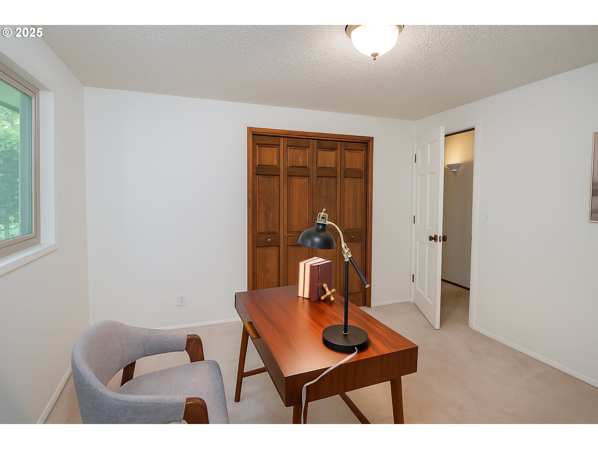 90402 Marcola Road Springfield, OR 97478 - Photo 24 of 46 Bedroom