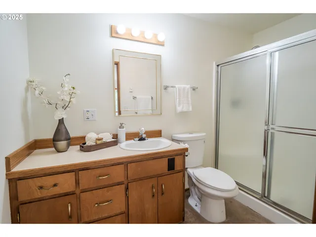 $749,000 | 90402 Marcola Road, Springfield, OR 97478