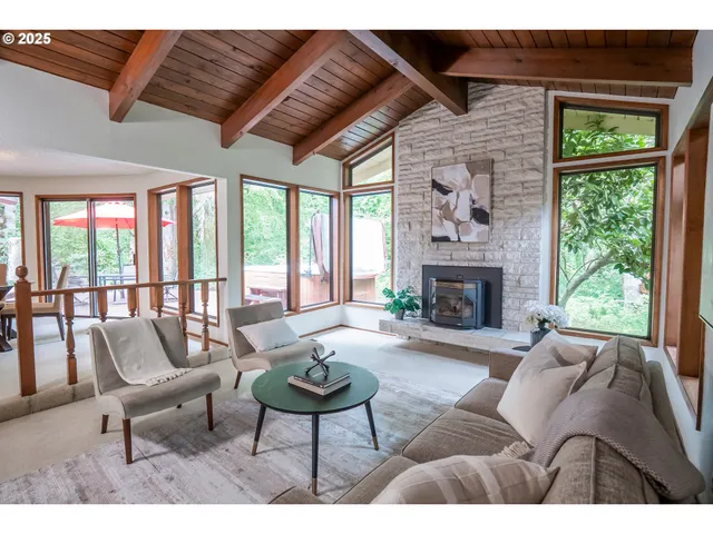 $749,000 | 90402 Marcola Road, Springfield, OR 97478