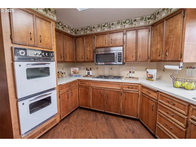 $749,000 | 90402 Marcola Road, Springfield, OR 97478