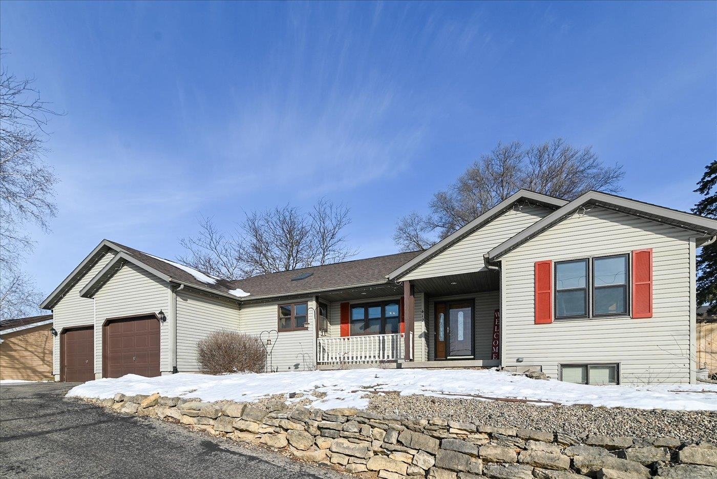 412 South Street DeForest, WI 53532 - Photo 2 of 54