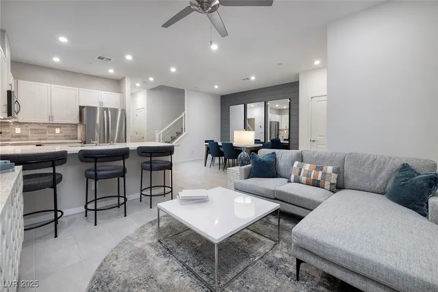 $2,100 | 6788 Nimbus Avenue, Las Vegas, NV 89130