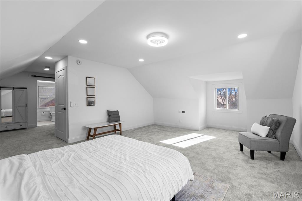 6409 Sutherland Avenue St. Louis, MO 63109 - Photo 18 of 36