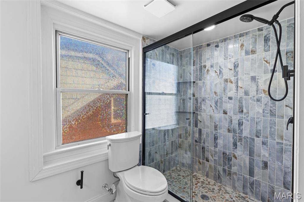 6409 Sutherland Avenue St. Louis, MO 63109 - Photo 21 of 36