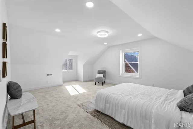 $584,900 | 6409 Sutherland Avenue, St. Louis, MO 63109