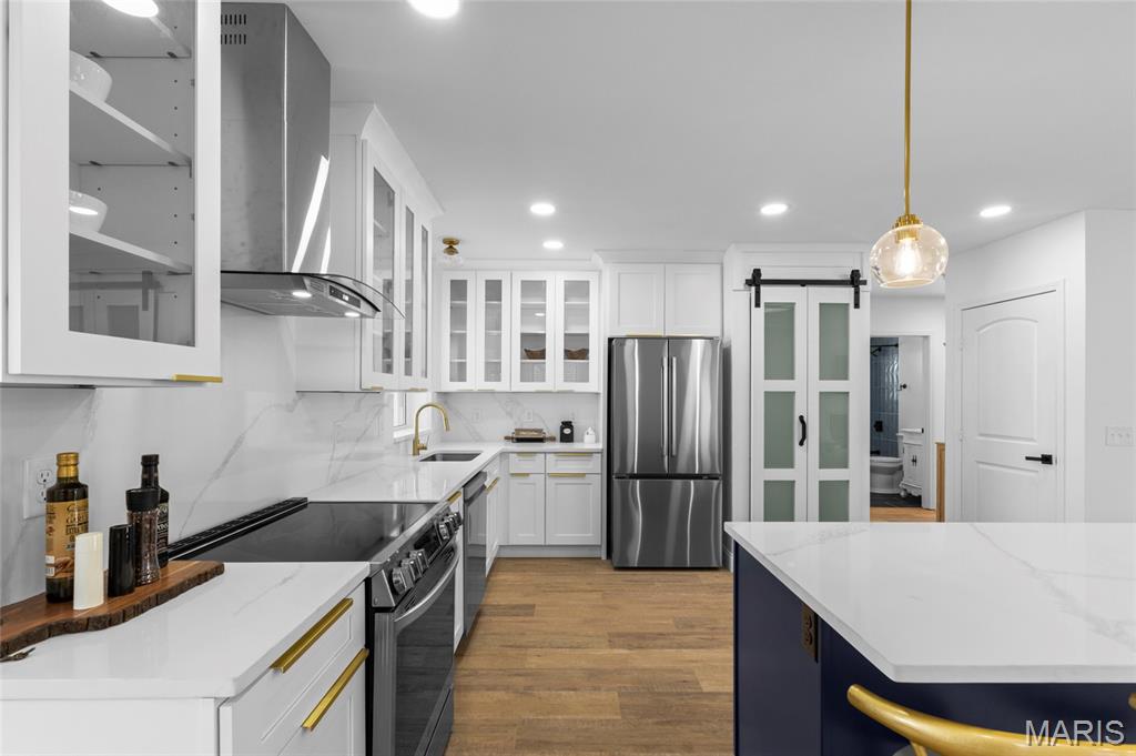 6409 Sutherland Avenue St. Louis, MO 63109 - Photo 6 of 36