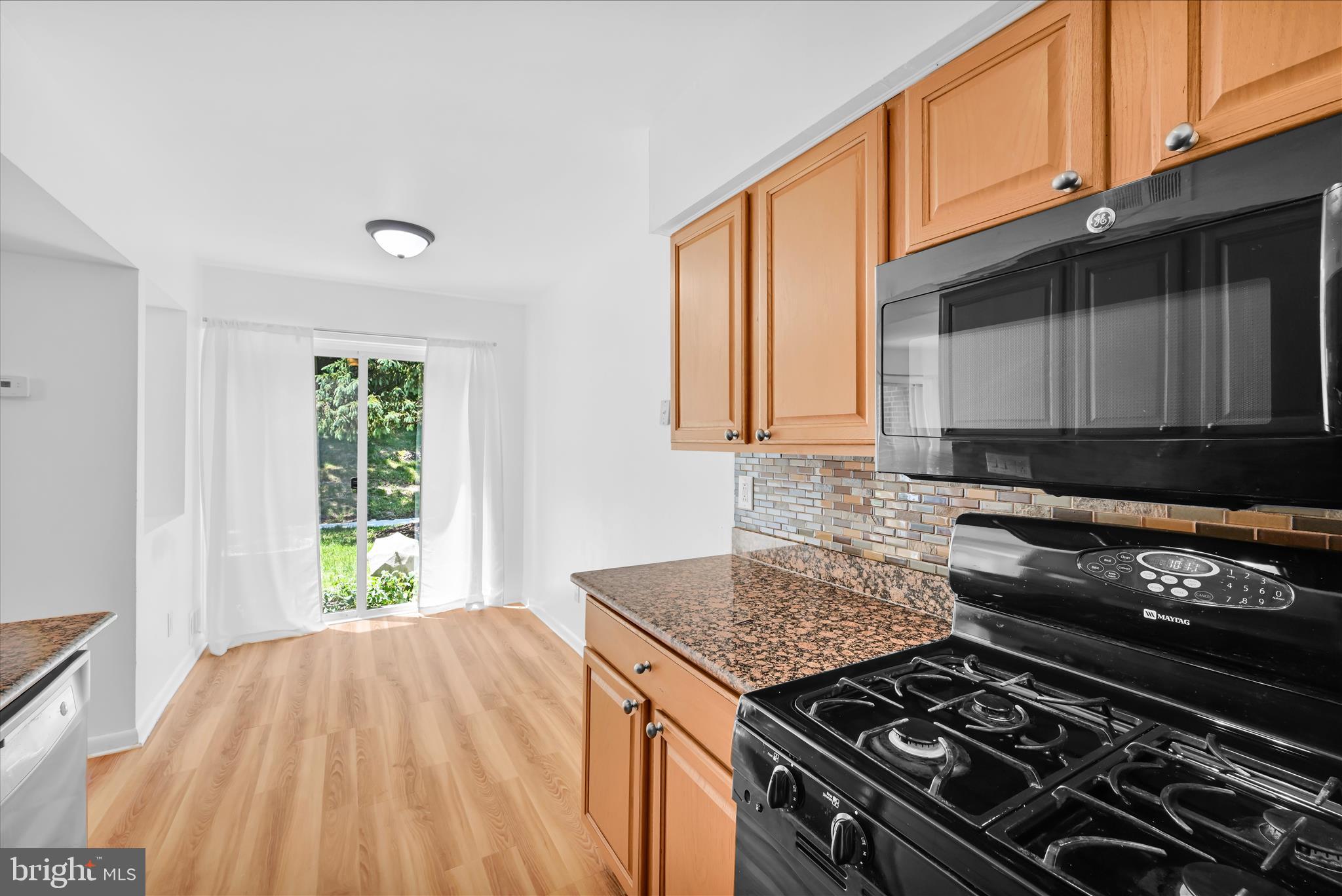 9001 Ridge Avenue, Unit 46 Philadelphia, PA 19128 - Photo 13 of 29 Kitchen