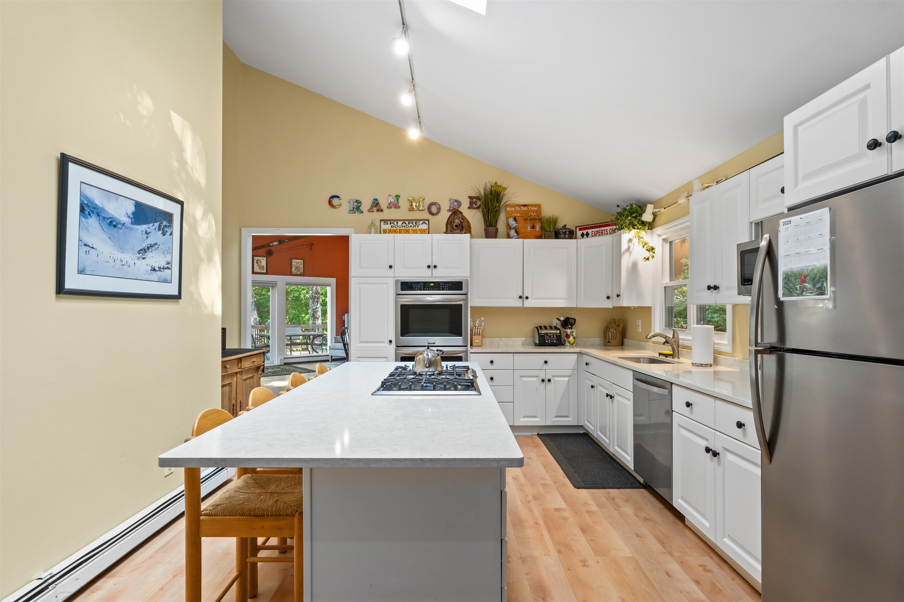 50 Drachenfels Road North Conway, NH 03860 - Photo 16 of 60