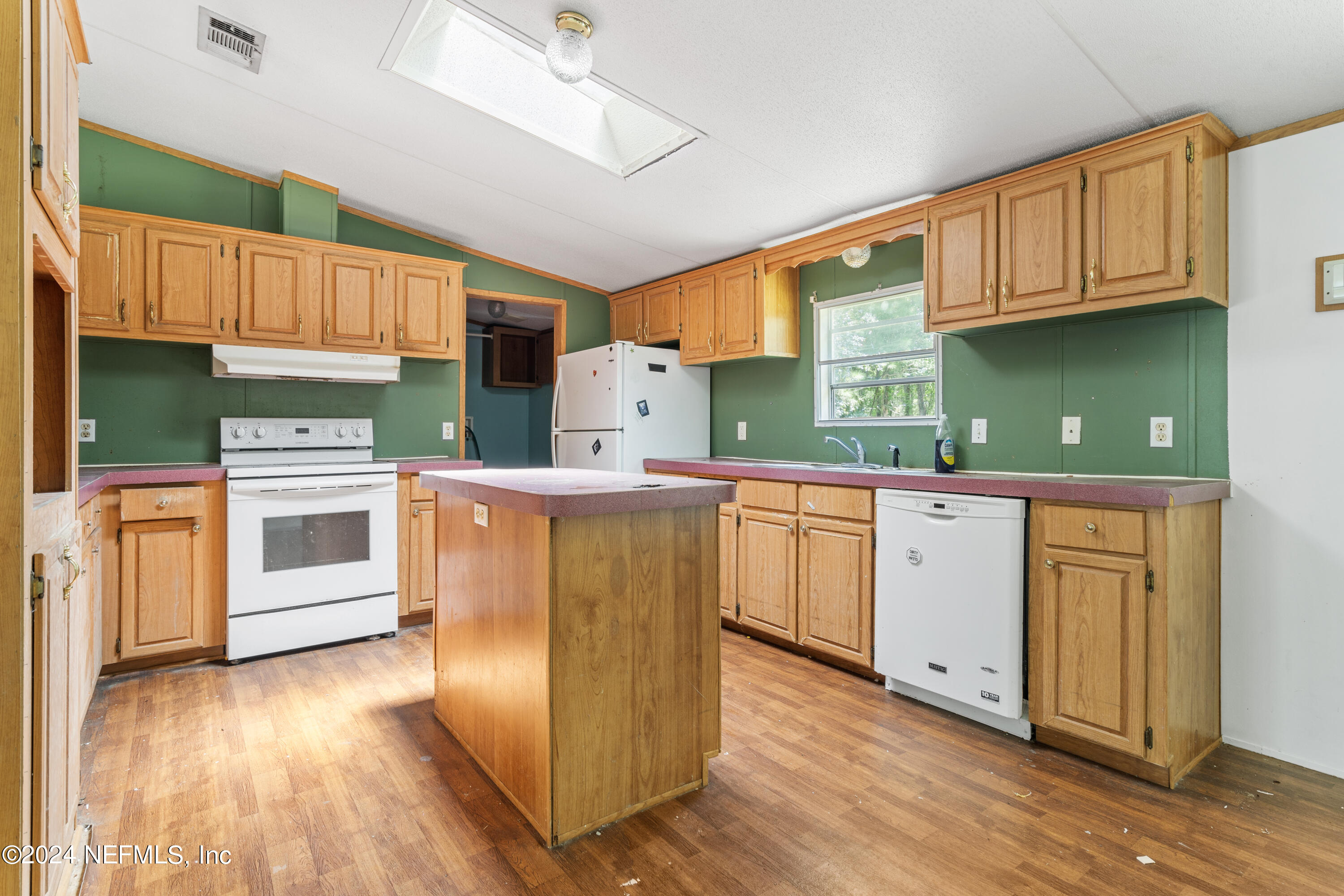 7303 Ricker Road Jacksonville, FL 32244 - Photo 8 of 25 DSC08809