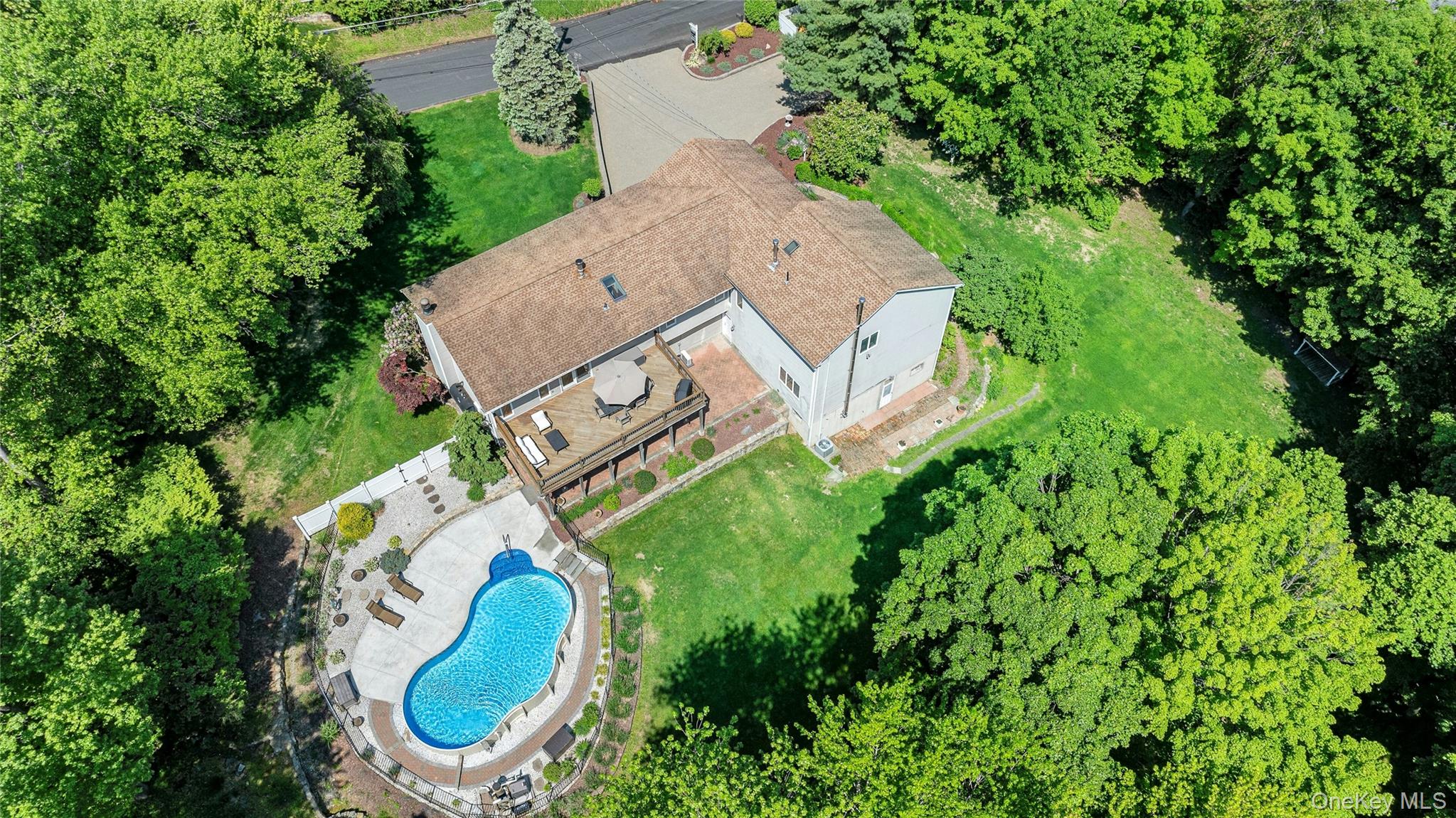 204 Cherry Hill Road Carmel, NY 10512 - Photo 33 of 40