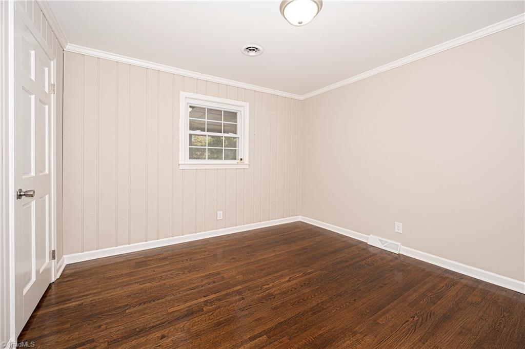 9092 Lasater Road Clemmons, NC 27012 - Photo 23 of 39 Bedroom 2