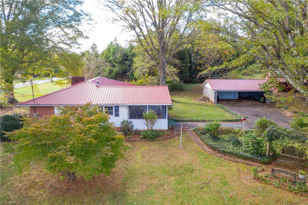 9092 Lasater Road Clemmons, NC 27012 - Photo 5 of 39 This view shows the ample parking and large detached carport