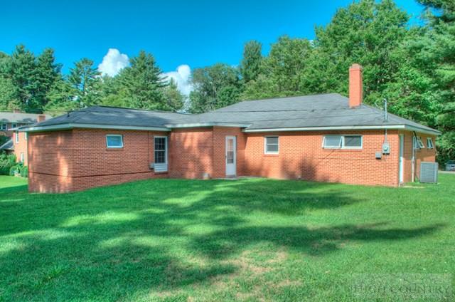 394 Horn In The W Drive Boone, NC 28607 - Photo 16 of 26 Gallery Image 16