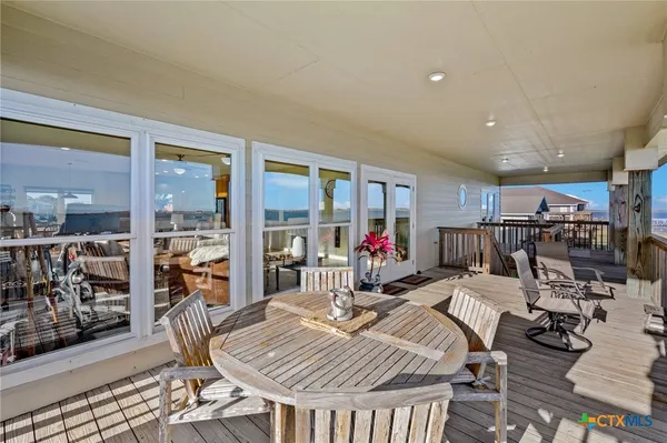 a view of a house with a outdoor space