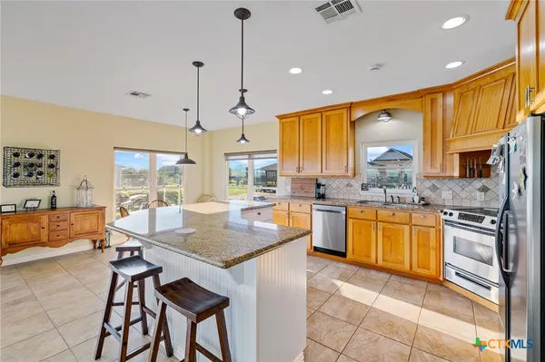 $589,999 | 1588 West Bayshore Drive, Palacios, TX 77465