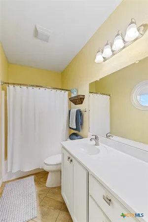 $589,999 | 1588 West Bayshore Drive, Palacios, TX 77465