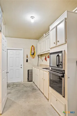 $589,999 | 1588 West Bayshore Drive, Palacios, TX 77465