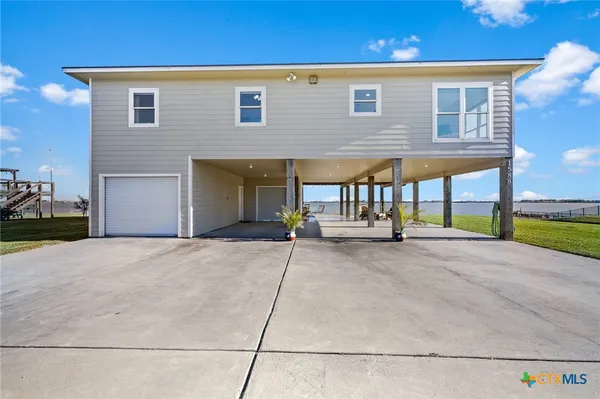 $589,999 | 1588 West Bayshore Drive, Palacios, TX 77465