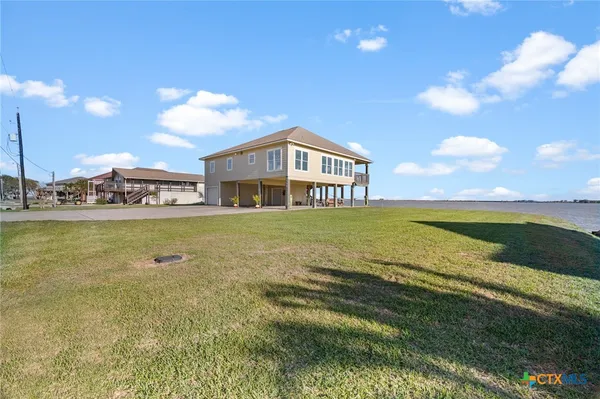 $589,999 | 1588 West Bayshore Drive, Palacios, TX 77465