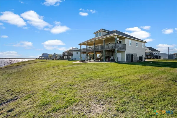 $589,999 | 1588 West Bayshore Drive, Palacios, TX 77465