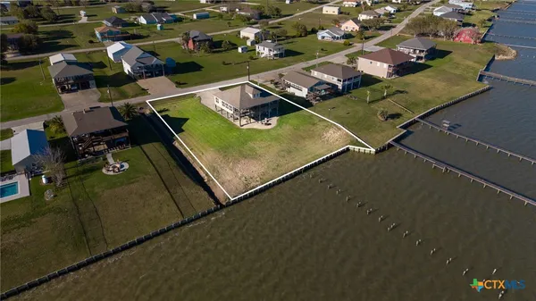 $589,999 | 1588 West Bayshore Drive, Palacios, TX 77465