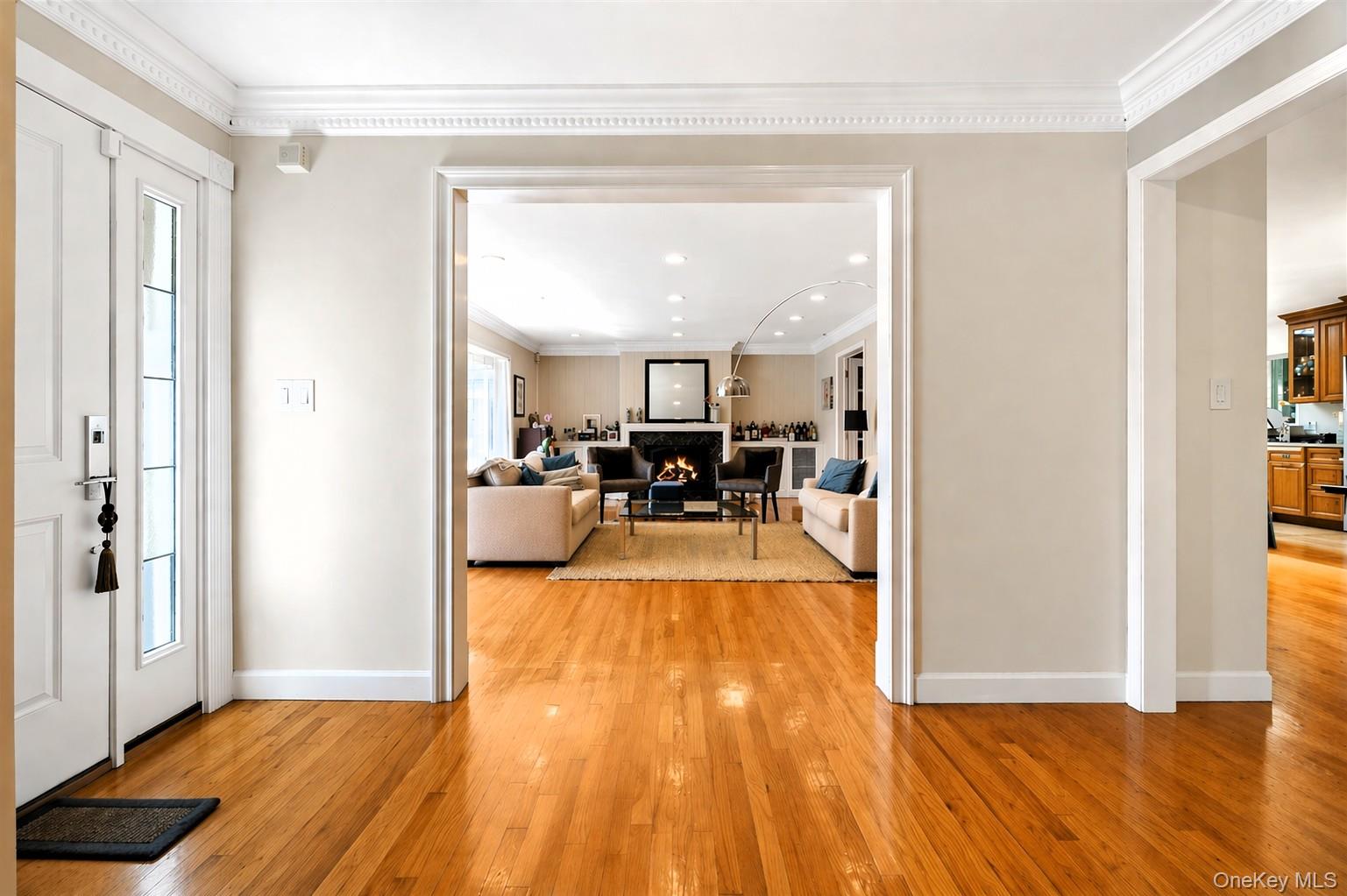 88 Spier Road Scarsdale, NY 10583 - Photo 3 of 26