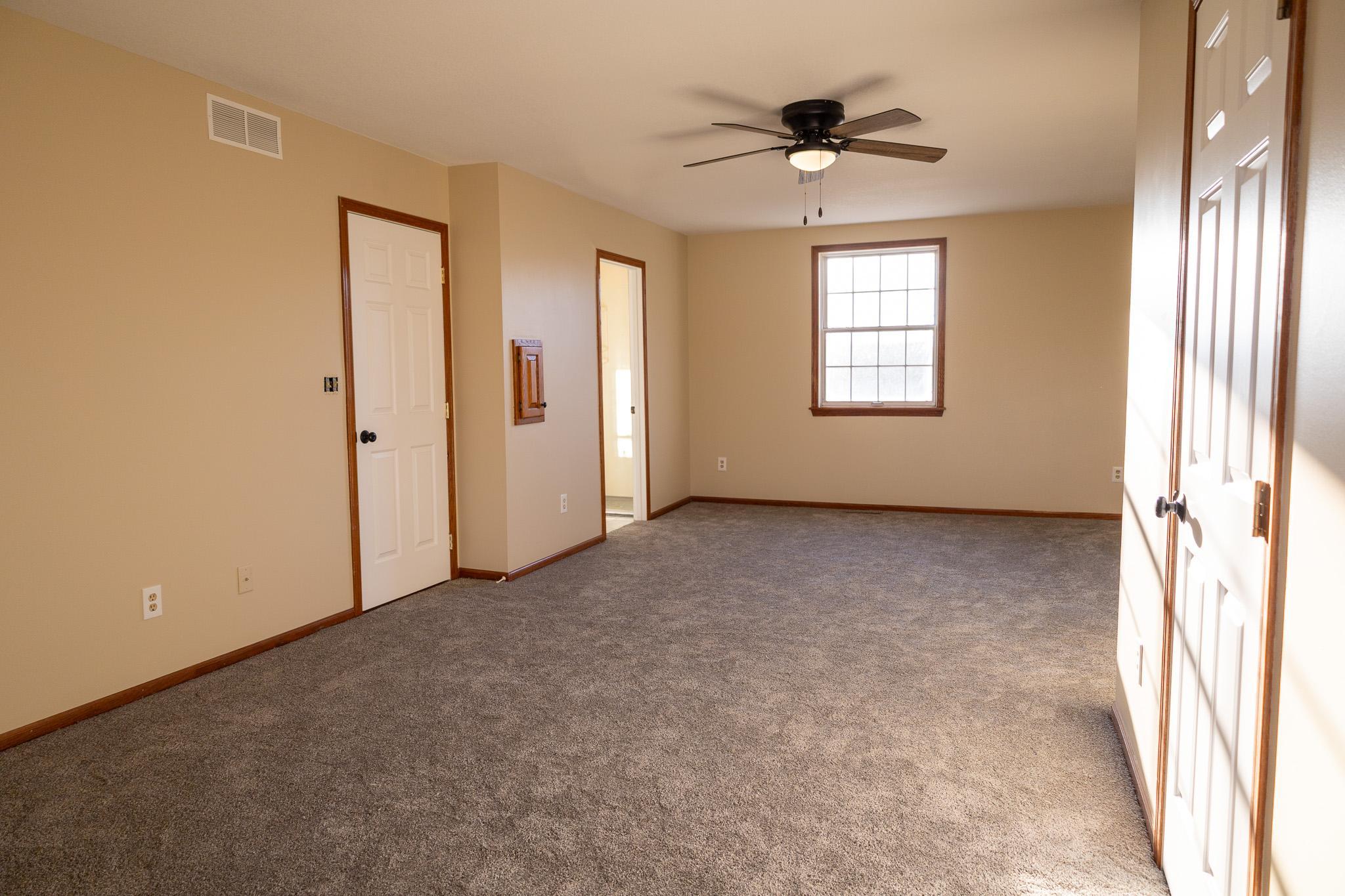 4426 Manchester Lane Northwest Rochester, MN 55901 - Photo 20 of 46