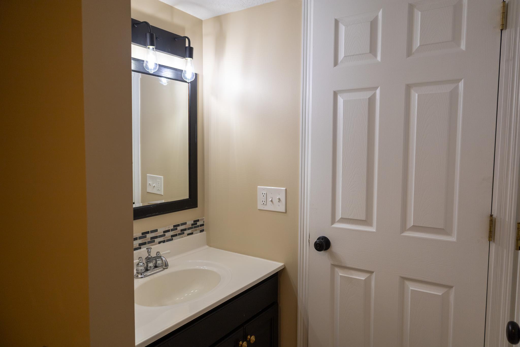 4426 Manchester Lane Northwest Rochester, MN 55901 - Photo 35 of 46