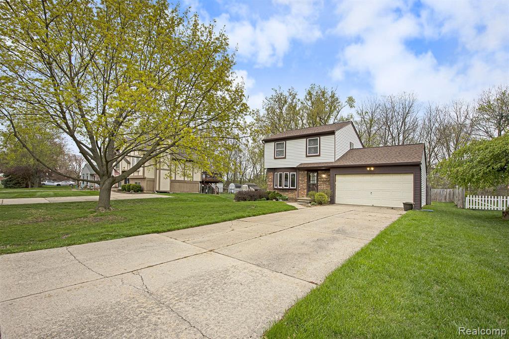 2927 Corinthia Drive Rochester Hills, MI 48309 - Photo 24 of 32