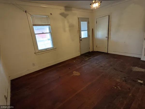 $49,900 | 295 5th Avenue, Granite Falls, MN 56241