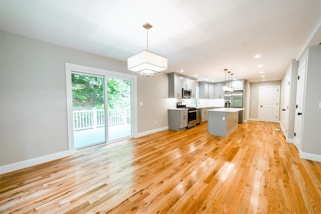 62 Britton Street Chicopee, MA 01020 - Photo 18 of 35