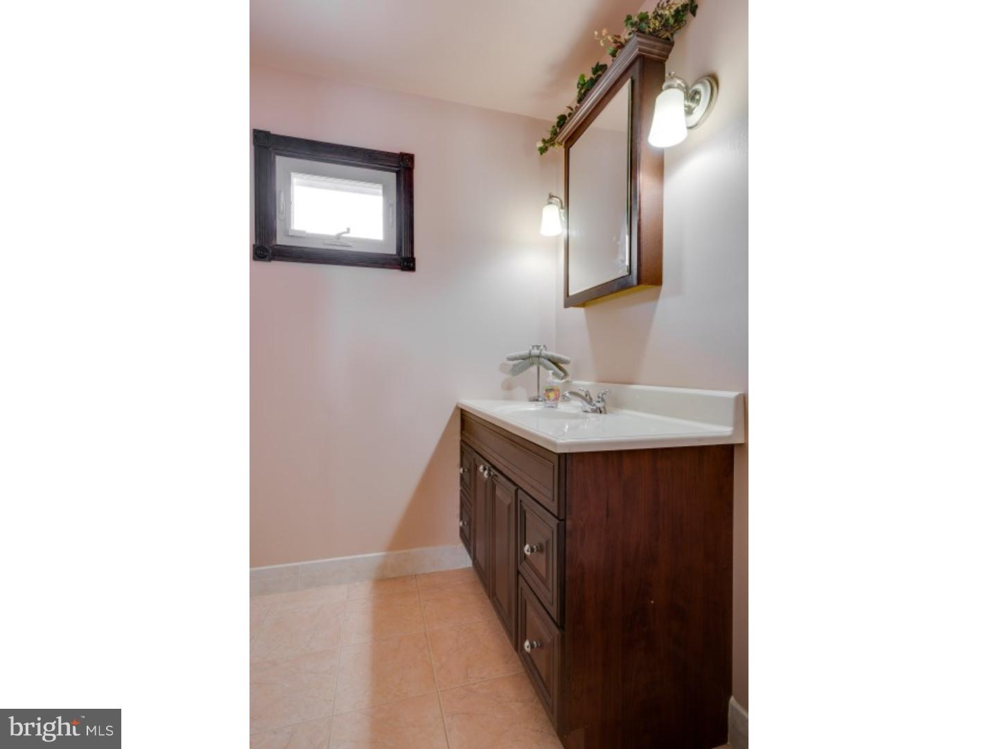 27 Stratton Drive Hamilton, NJ 08690 - Photo 18 of 25 Gallery Image 18