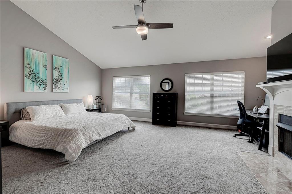 1029 Reserve Way Indianapolis, IN 46220 - Photo 15 of 32