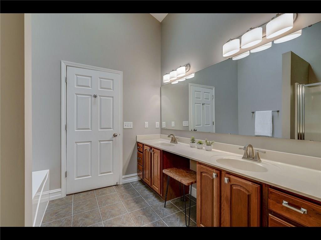 1029 Reserve Way Indianapolis, IN 46220 - Photo 20 of 32