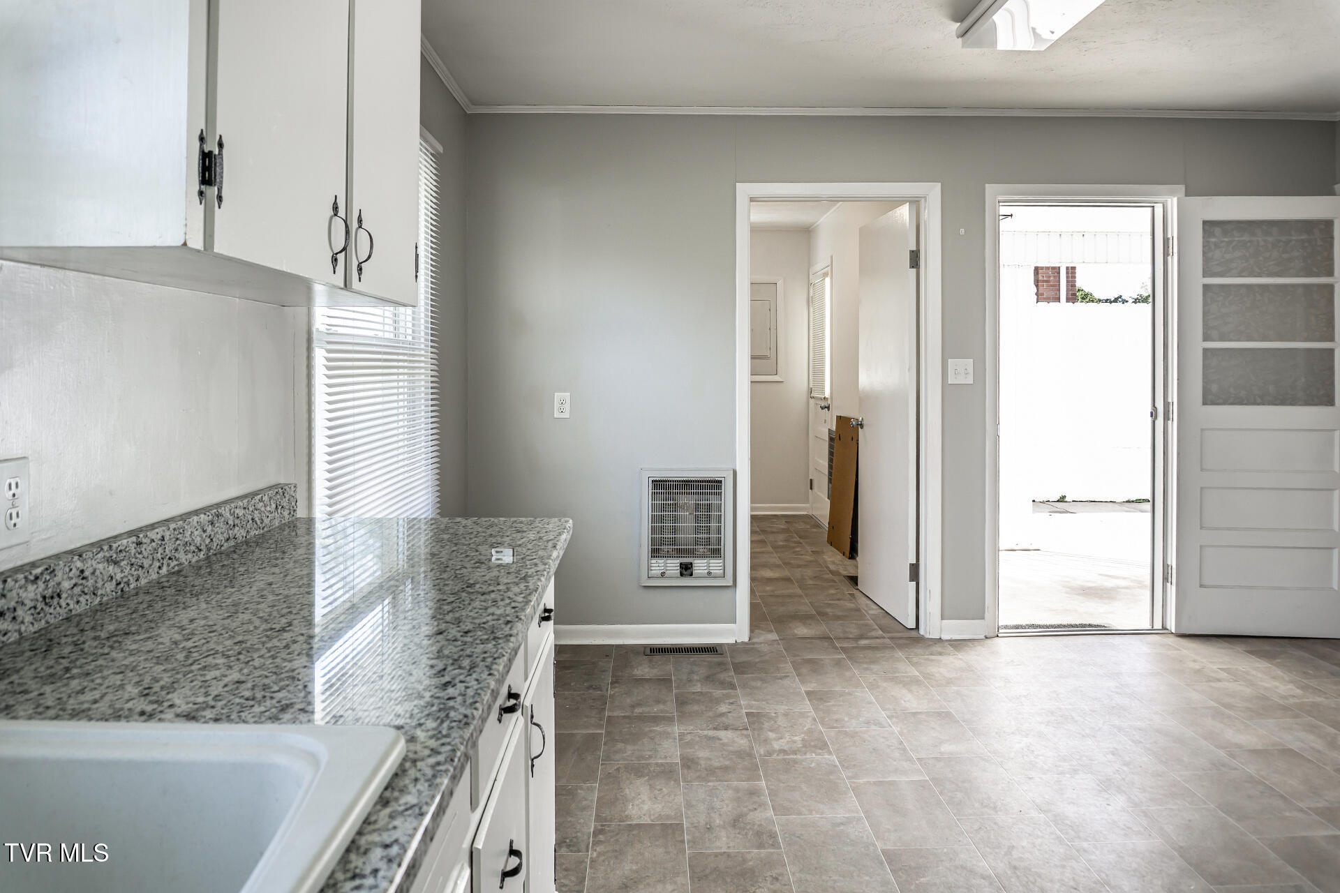 331 Paul Street Greeneville, TN 37743 - Photo 13 of 51 331PaulG__010