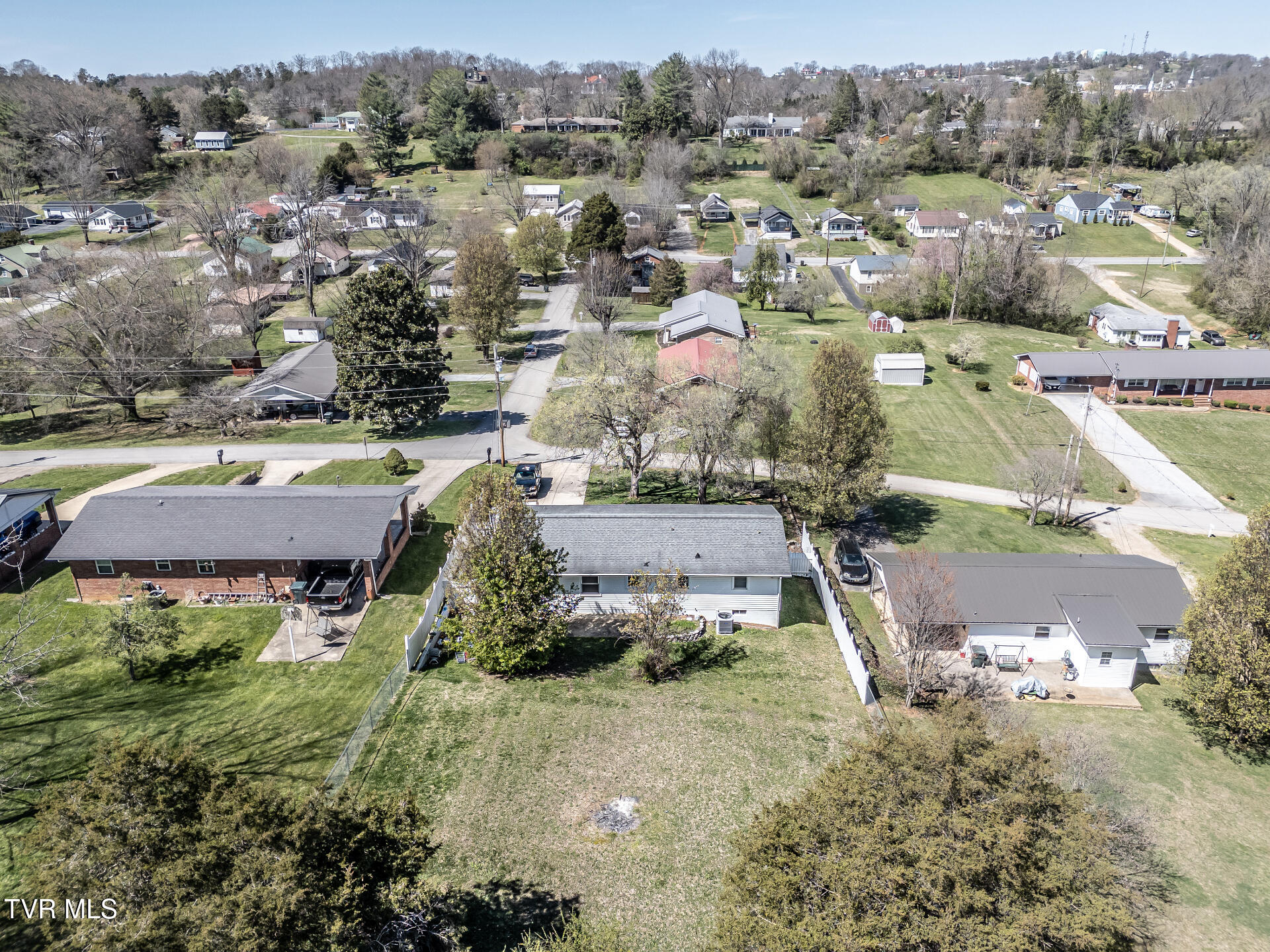 331 Paul Street Greeneville, TN 37743 - Photo 42 of 51 331PaulG__047