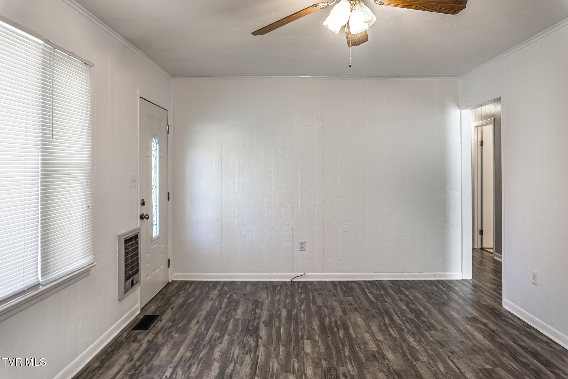 331 Paul Street Greeneville, TN 37743 - Photo 6 of 51 331PaulG__003