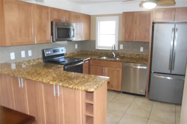 $185,000 | 5400 34th Street West, Unit D2, Bradenton, FL 34210