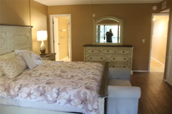 $185,000 | 5400 34th Street West, Unit D2, Bradenton, FL 34210